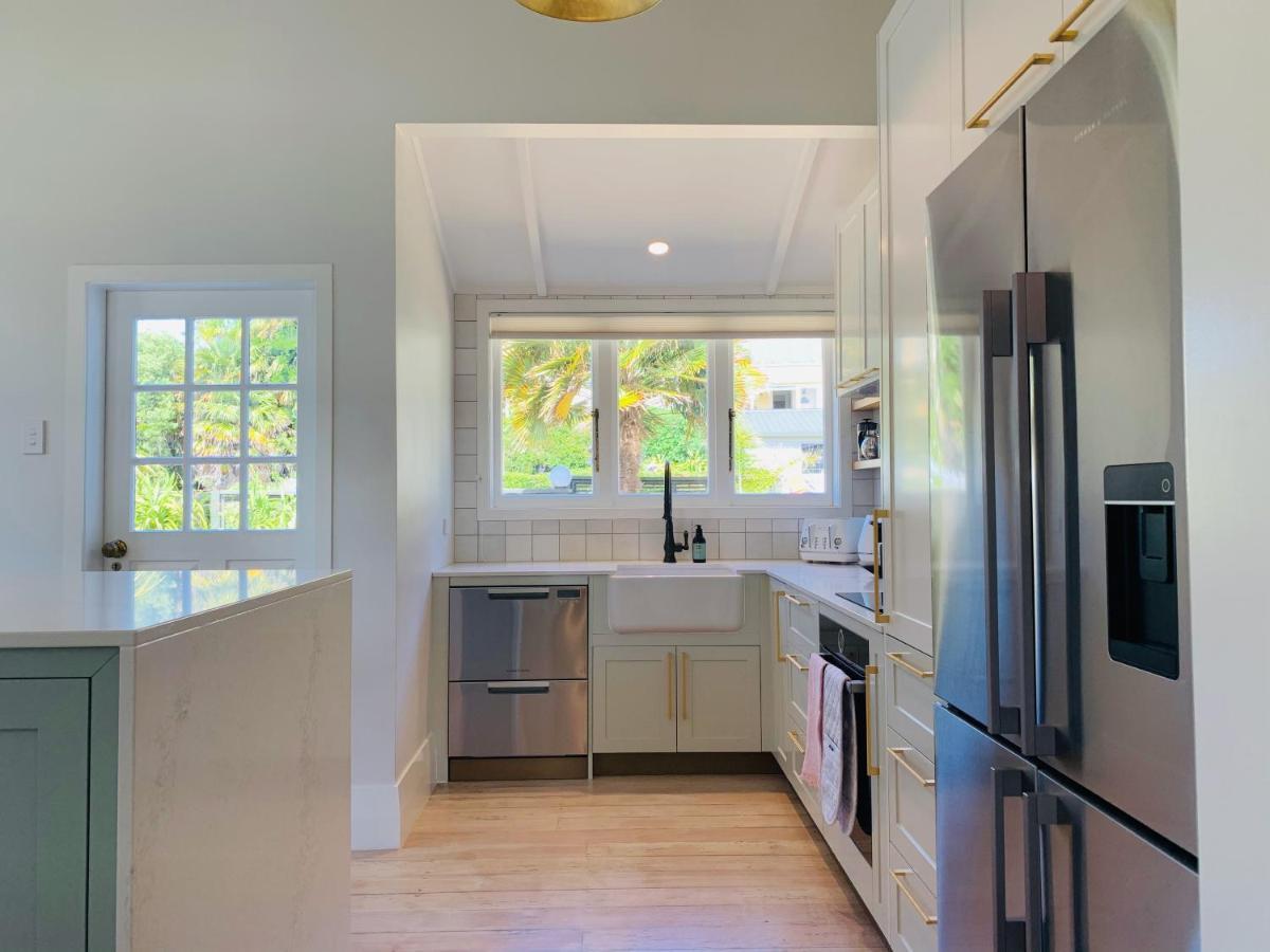 9 The Strand - New Pricing! Russell Exterior photo